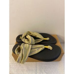 Sanuk yoga mat sandals yellow gray stripes size 9 shoes